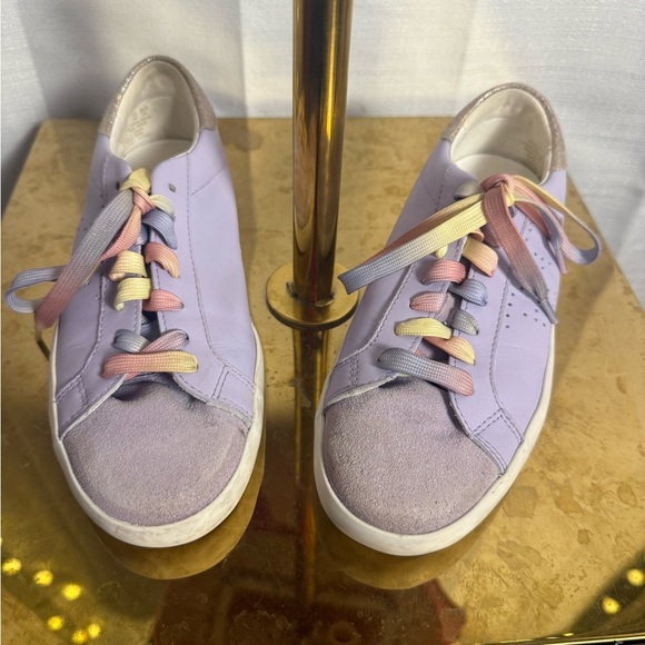 Sam Edelman White Sneakers with Comfort Fit and Sleek Design - Picture 1 of 8